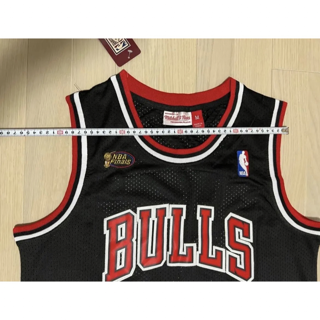NBA】ブルズ激レア人気マイケルジョーダン希少ゲームシャツ 黒ブラック 美品Mの通販 by Shop Le Ciel【即購入可】【24時間以内発送】|ラクマ ブルズ激レア人気マイケルジョーダン希少ゲームシャツ 黒 ブラック 美品