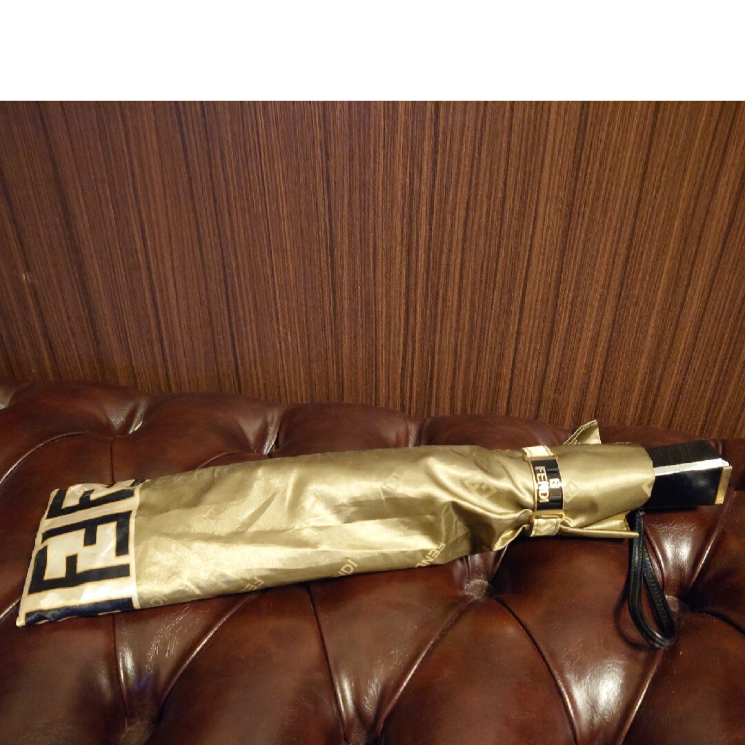FENDI(フェンディ)のFENDI 美品 折りたたみ傘 レディースのファッション小物(傘)の商品写真