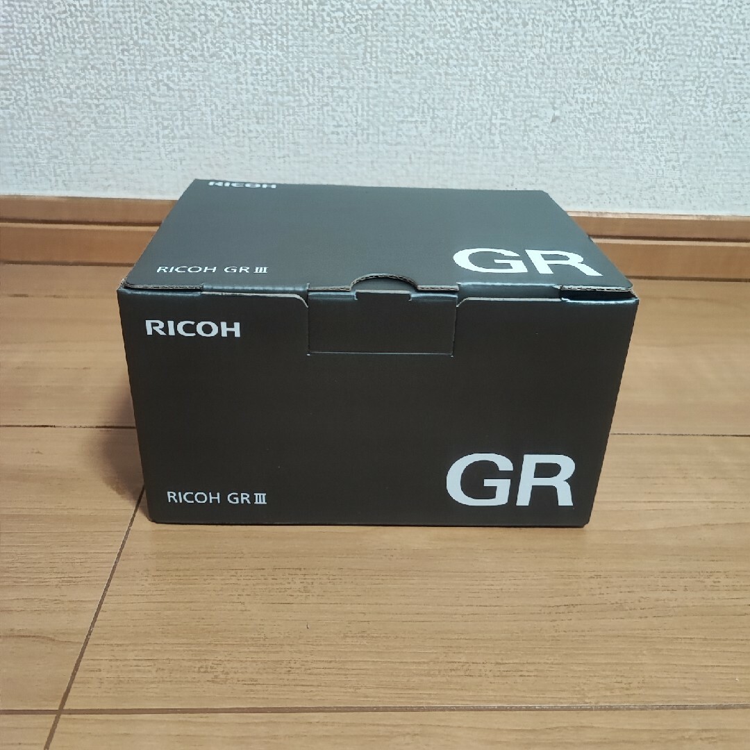 【新品未使用】RICOH GR III  デジタルカメラ　ブラック