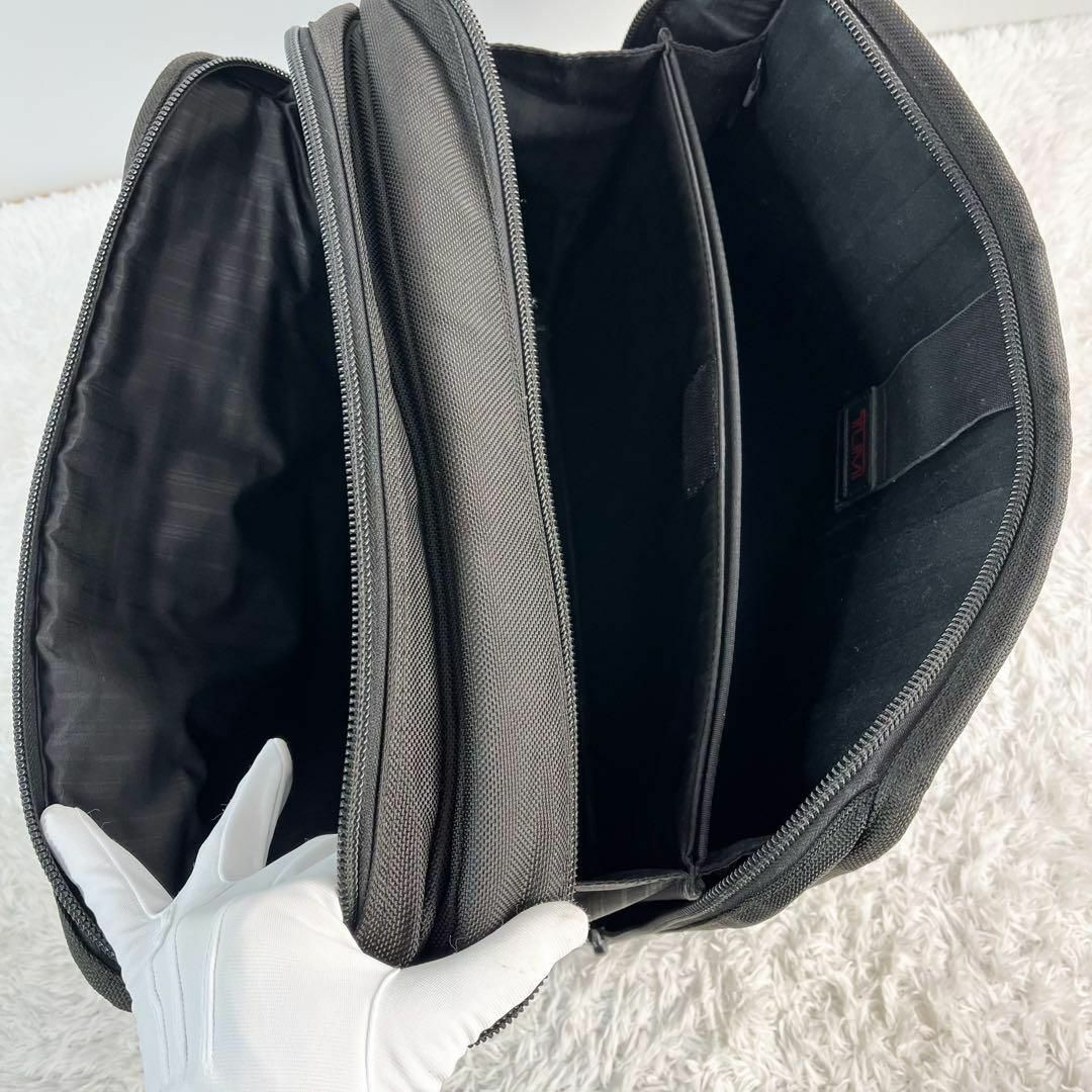 TUMI - 美品✨TUMI ショルダーバッグ ビジネスバッグ 2way PC可
