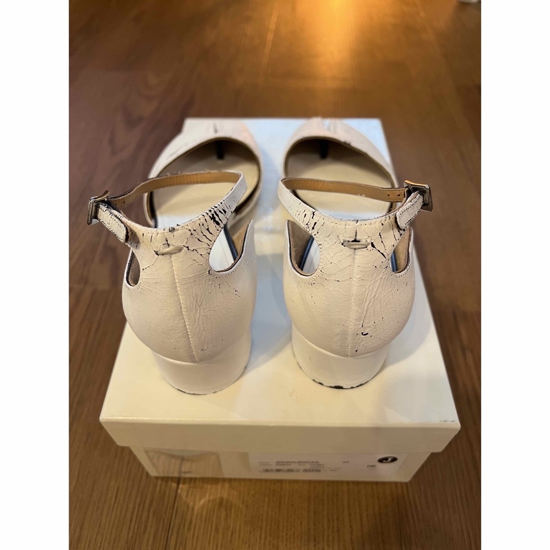 新品 Maison Margiela Tabi パンプス 37 白ペイント 新品 Maison Margiela Tabi パンプス 37 白ペイント