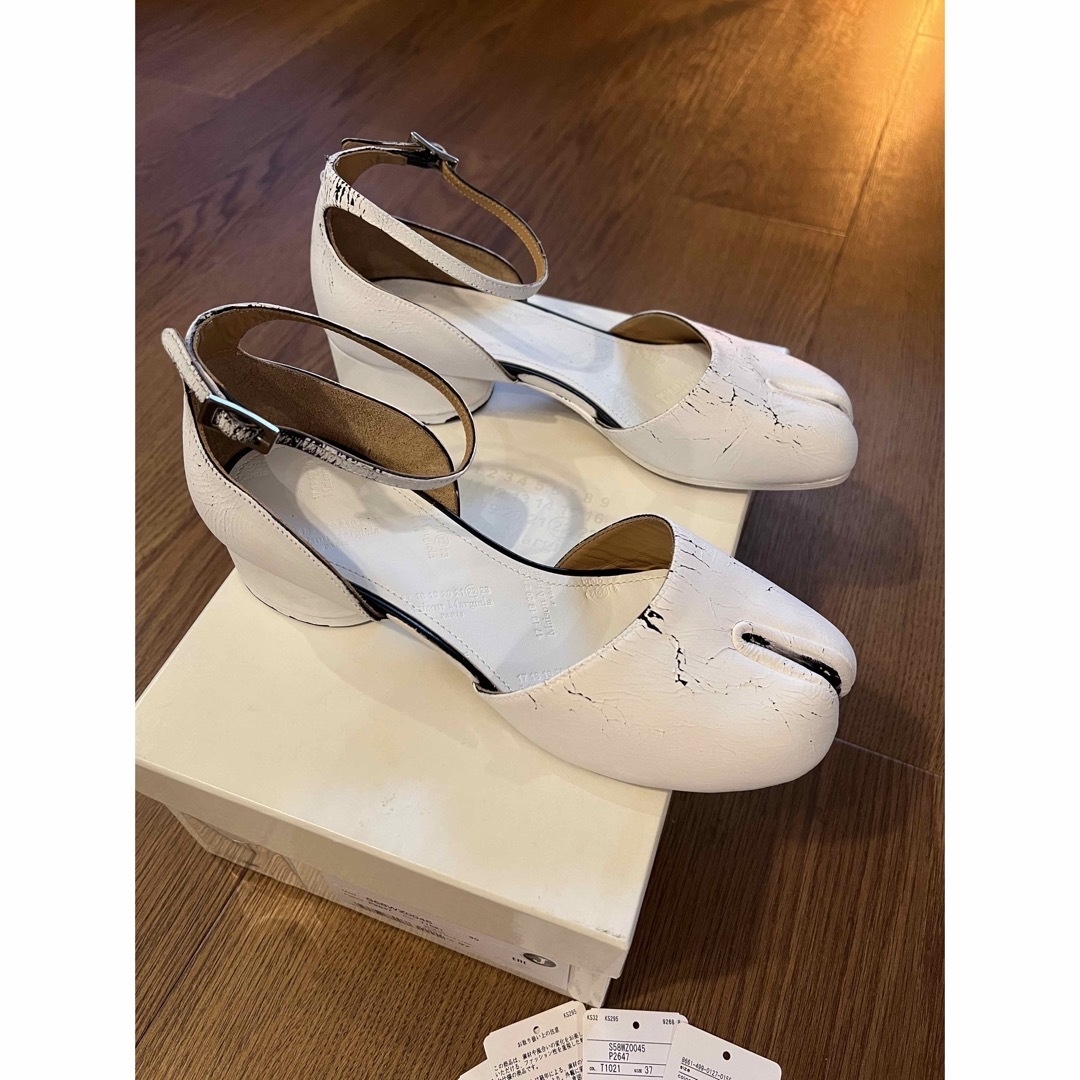新品 Maison Margiela Tabi パンプス 37 白ペイント 新品 Maison Margiela Tabi パンプス 37 白ペイント