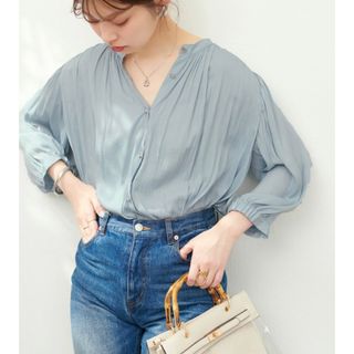 ナチュラルクチュール(natural couture)の【タグ付新品】シャツ ブラウス とろみサテン7分袖ブラウス(シャツ/ブラウス(長袖/七分))