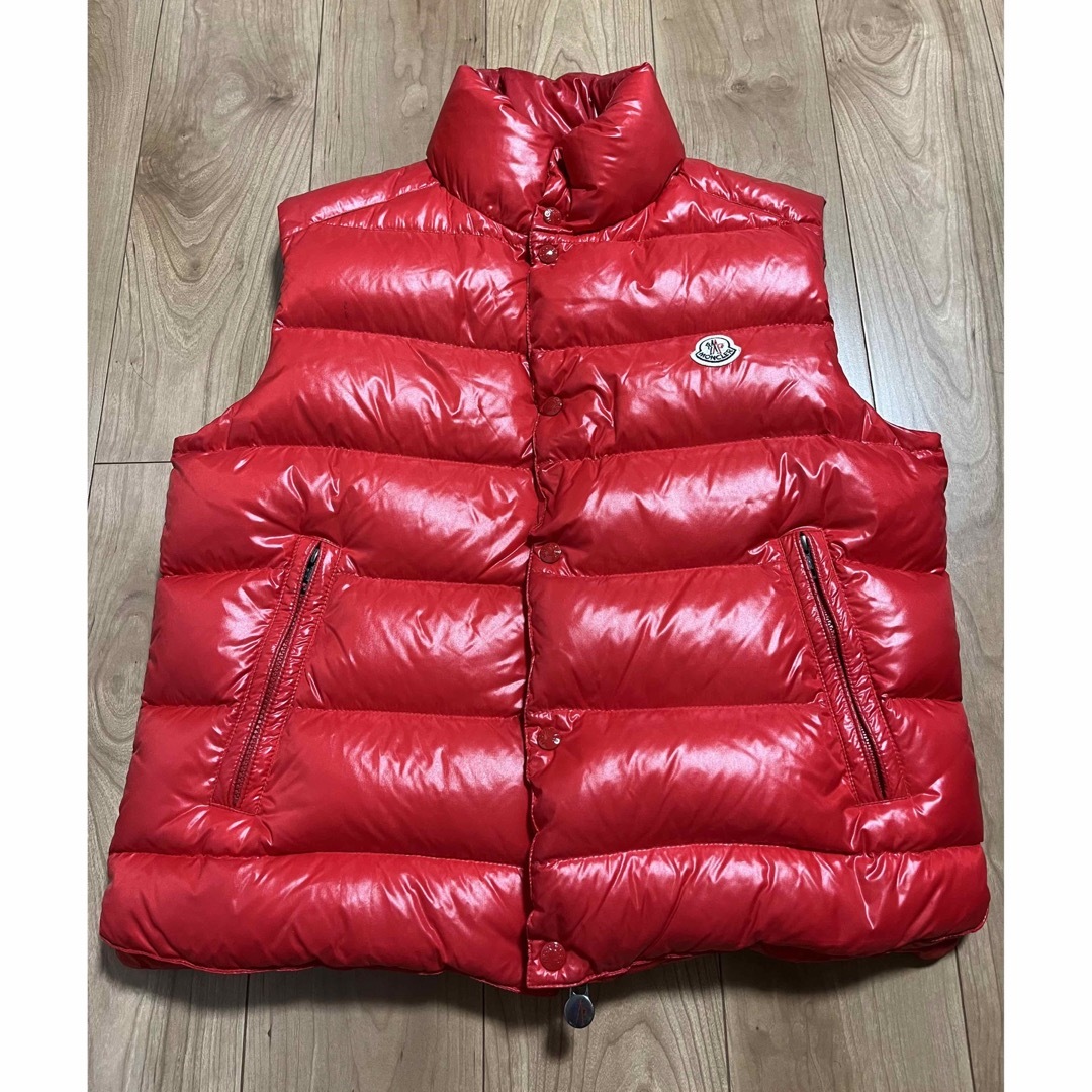 MONCLER   美品 MONCLER ダウンベスト 赤の通販 by あ、's shop