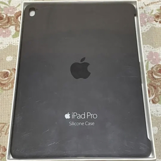 アップル(Apple)の新品 9.7インチ iPad Pro シリコーンケース - チャコールグレイ(iPadケース)