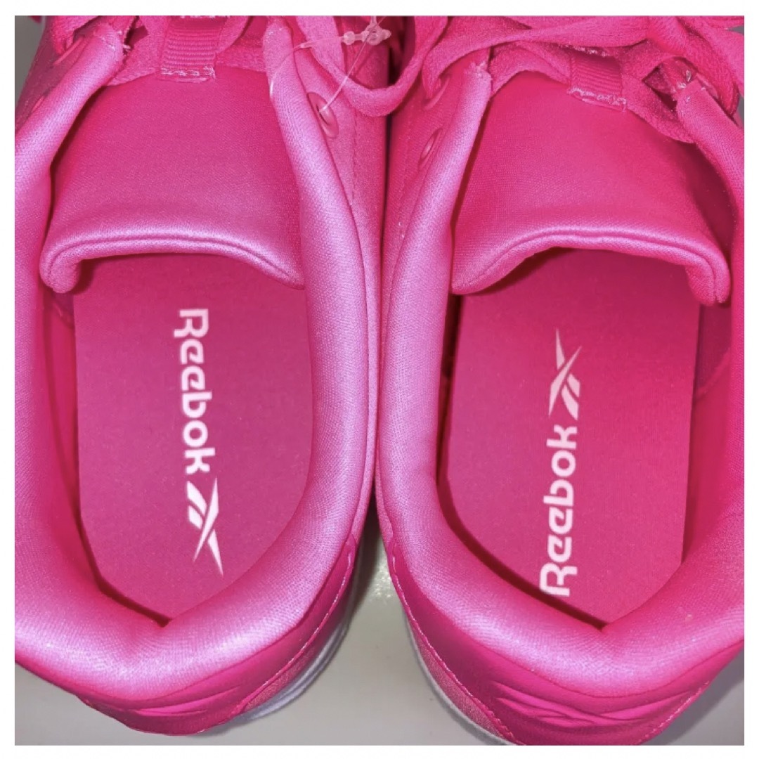 Reebok(リーボック)の★Reebok★リーボック スニーカー シューズ ソーラーピンク 蛍光 ピンク レディースの靴/シューズ(スニーカー)の商品写真