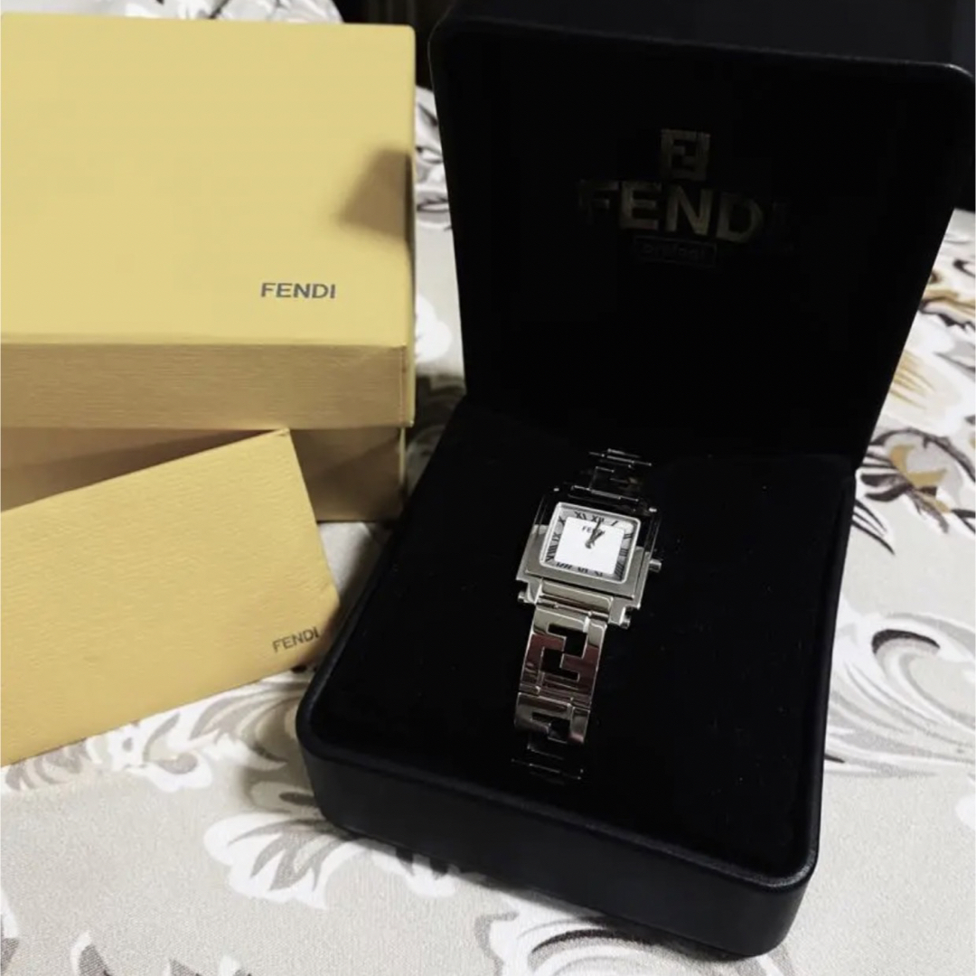 FENDI【FENDI】新品未使用 クアドロ スクエア レディース時計 正規品