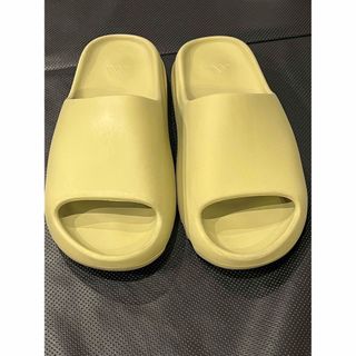 イージー(YEEZY（adidas）)のadidas YEEZY Slide "Resin" (サンダル)