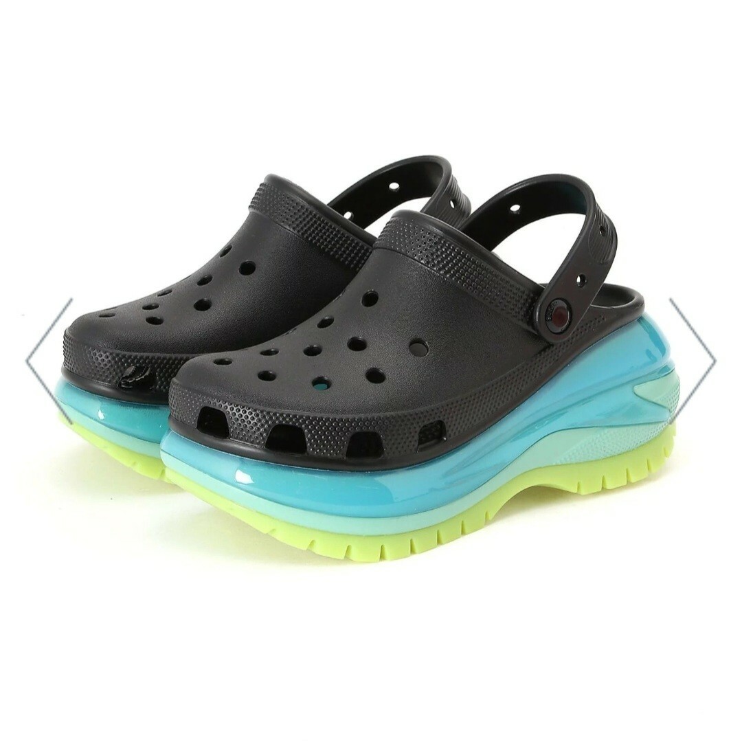 crocs(クロックス)の(U)クロックス crocs メガクラッシュ クロッグ Clog レディースの靴/シューズ(サンダル)の商品写真