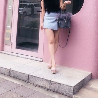 ザラ(ZARA)のZARA ザラ くすみブルーハイウエストショートパンツ(カジュアルパンツ)