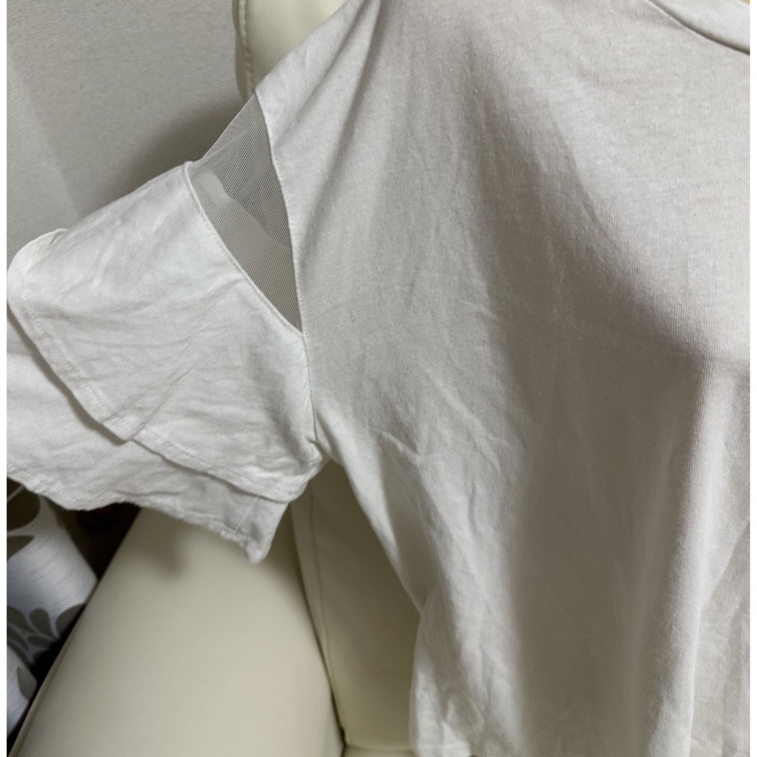 KBF+(ケービーエフプラス)のKBF ＋チュール切り替えカットソー White レディースのトップス(Tシャツ(半袖/袖なし))の商品写真