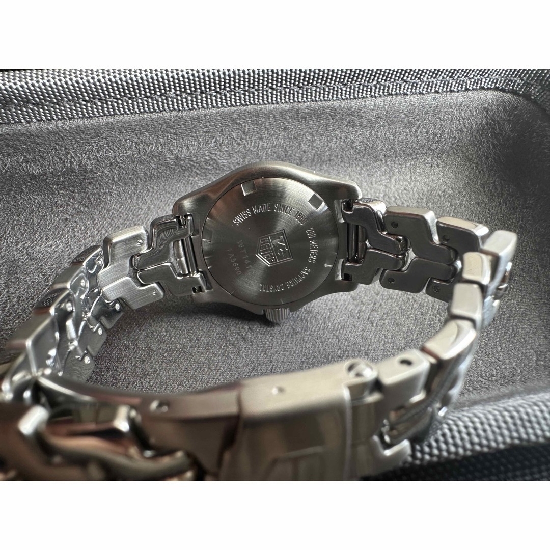 TAG Heuer(タグホイヤー)の国内正規品  タグホイヤー　WT141Q.BA0560 11Pダイヤシェル レディースのファッション小物(腕時計)の商品写真