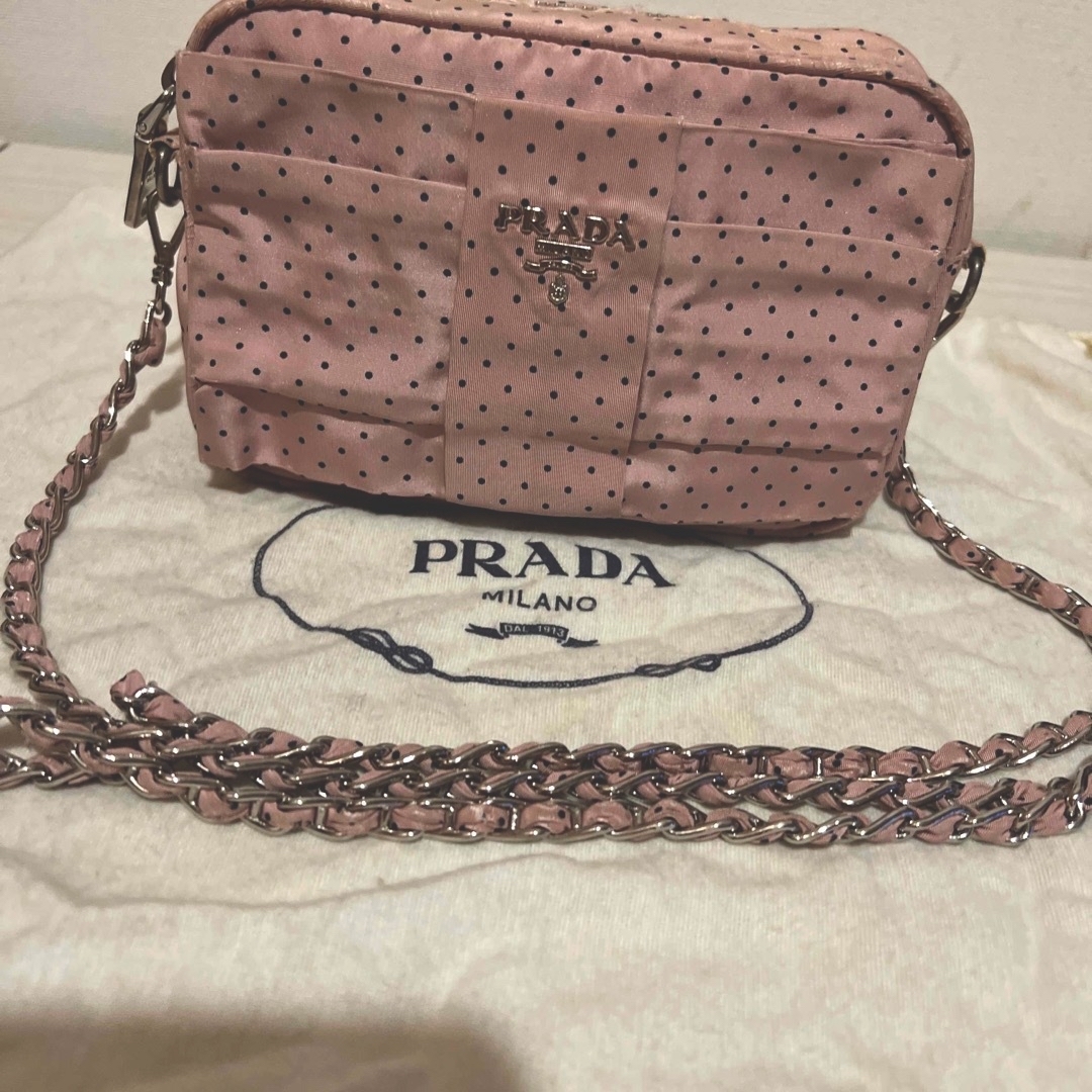 PRADA(プラダ)のPRADA ショルダーバッグ　ピンク　ドット　シルバー　ナイロン　ロゴ レディースのバッグ(ショルダーバッグ)の商品写真