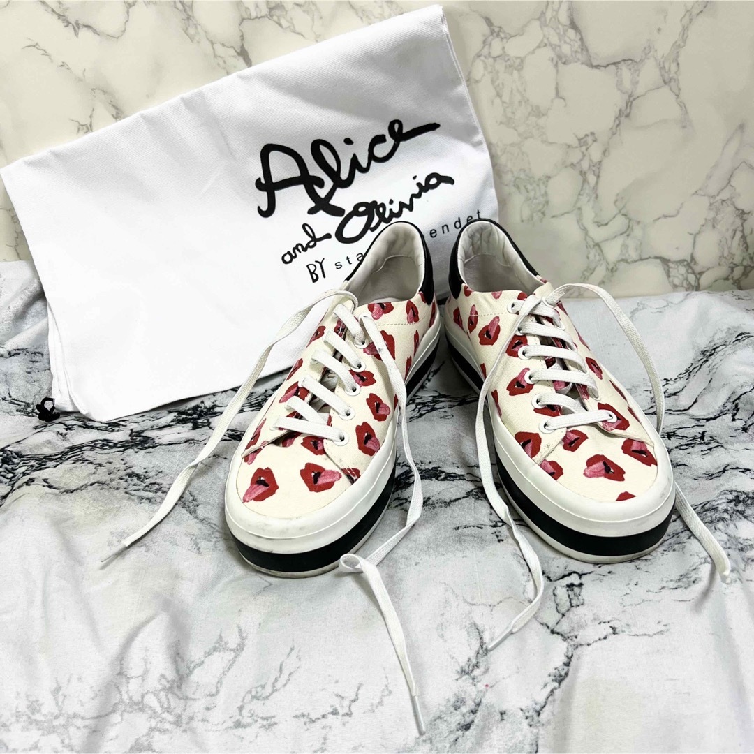 Alice+Olivia(アリスアンドオリビア)のアリスアンドオリビアaliceoliviaドナルドロバートソン コラボスニーカー レディースの靴/シューズ(スニーカー)の商品写真