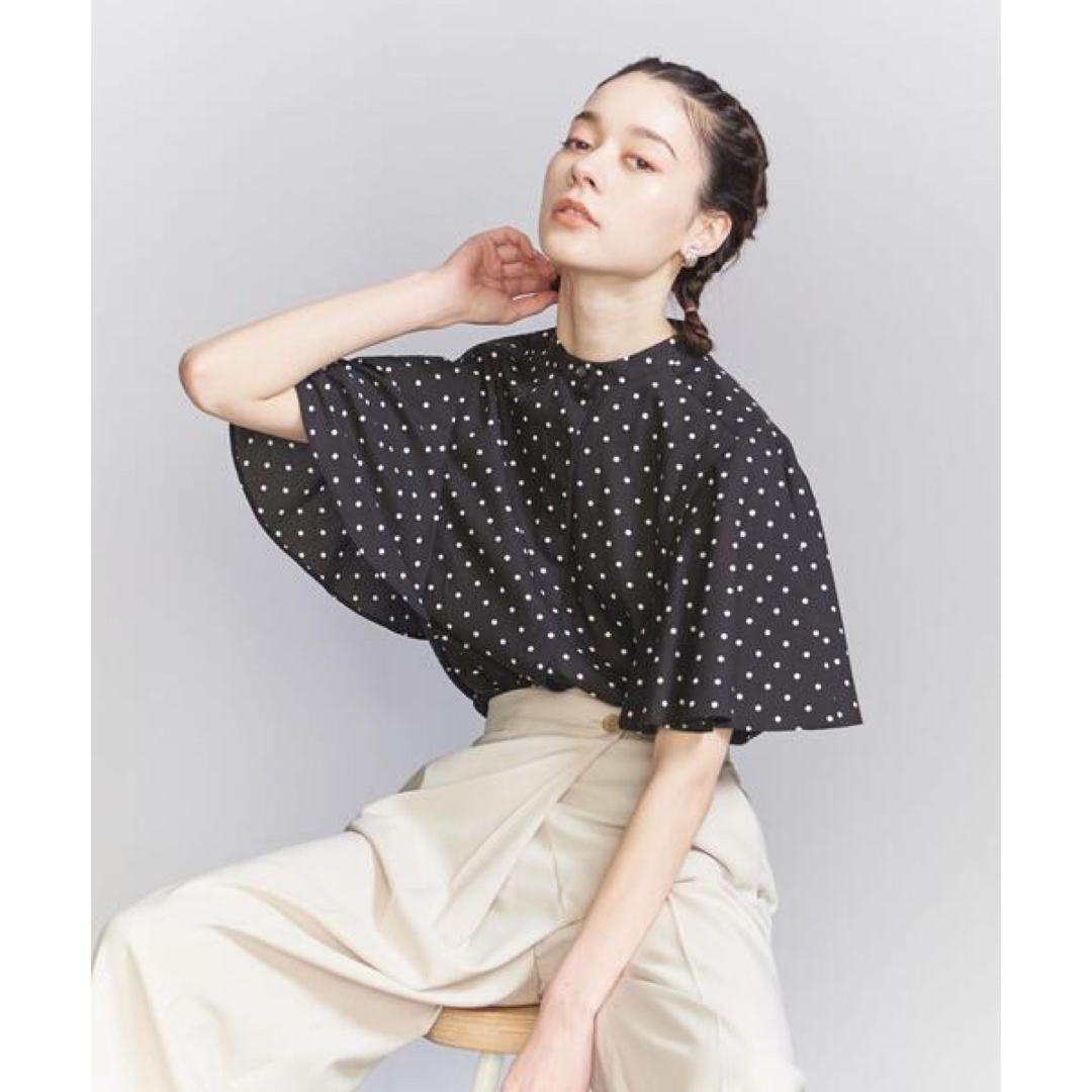 BEAUTY&YOUTH UNITED ARROWS(ビューティアンドユースユナイテッドアローズ)のドットブラウス レディースのトップス(シャツ/ブラウス(半袖/袖なし))の商品写真