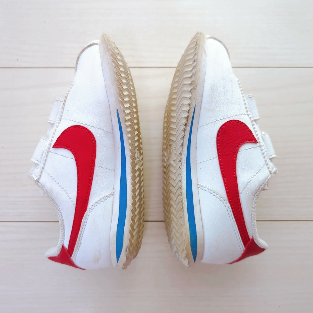 NIKE(ナイキ)のNIKE スニーカー　17cm キッズ/ベビー/マタニティのキッズ靴/シューズ(15cm~)(スリッポン)の商品写真