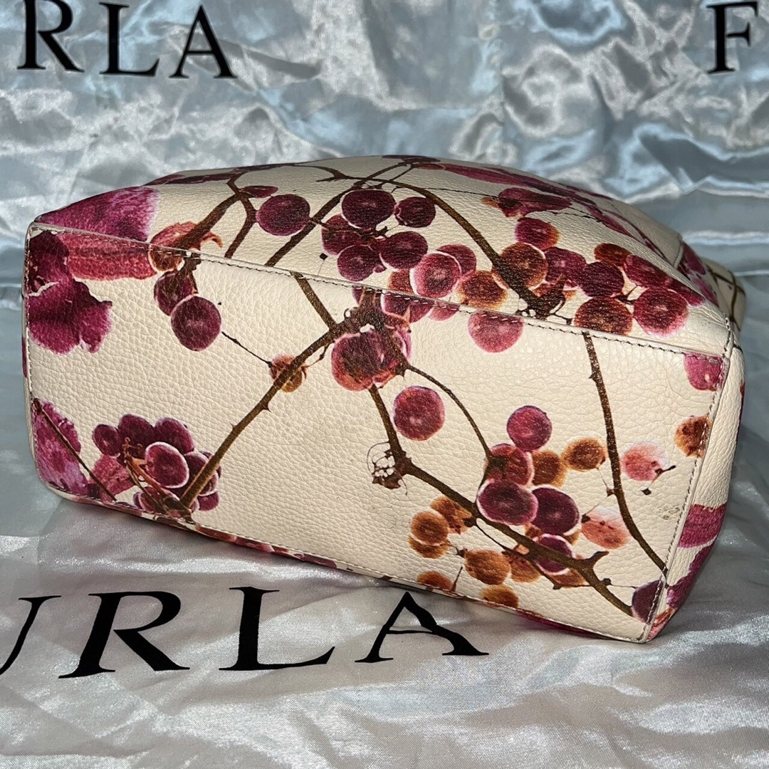 FURLA フルラ 未使用ニコライ コラボ 花柄 MUSA ムーザ トートバッグ