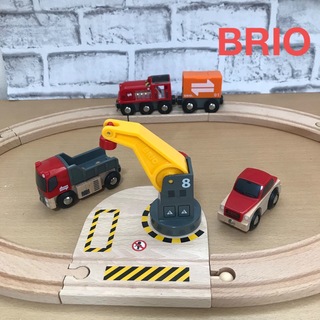 BRIO - BRIO ブリオ　機関車　貨物車　トラック　車　クレーン　木製レールセット