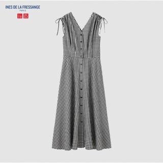 ユニクロ(UNIQLO)の【新品タグ付き】UNIQLO コットンフレアVネックワンピース(ロングワンピース/マキシワンピース)