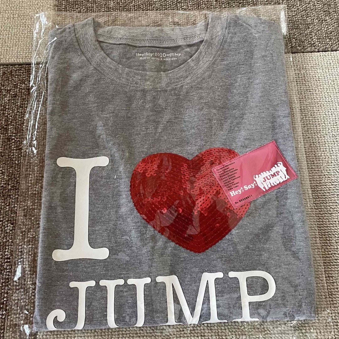 Hey! Say! JUMP(ヘイセイジャンプ)のHey!Say!JUMP Hey! Say! 2010TEN JUMP Tシャツ エンタメ/ホビーのタレントグッズ(アイドルグッズ)の商品写真