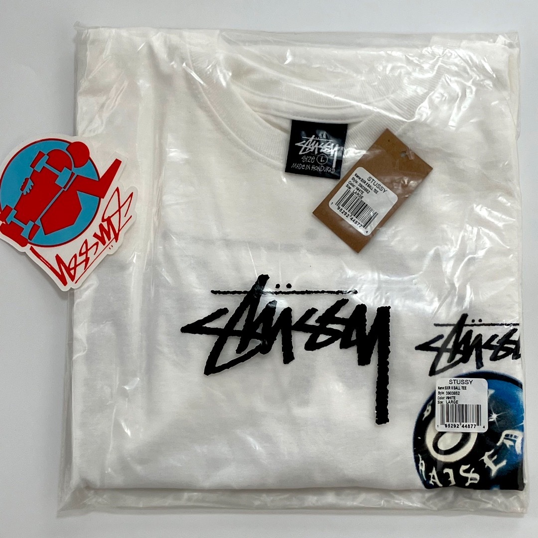 STUSSY(ステューシー)のSTUSSY & BORN X RAISED 8BALL TEE ステッカー付b メンズのトップス(Tシャツ/カットソー(半袖/袖なし))の商品写真