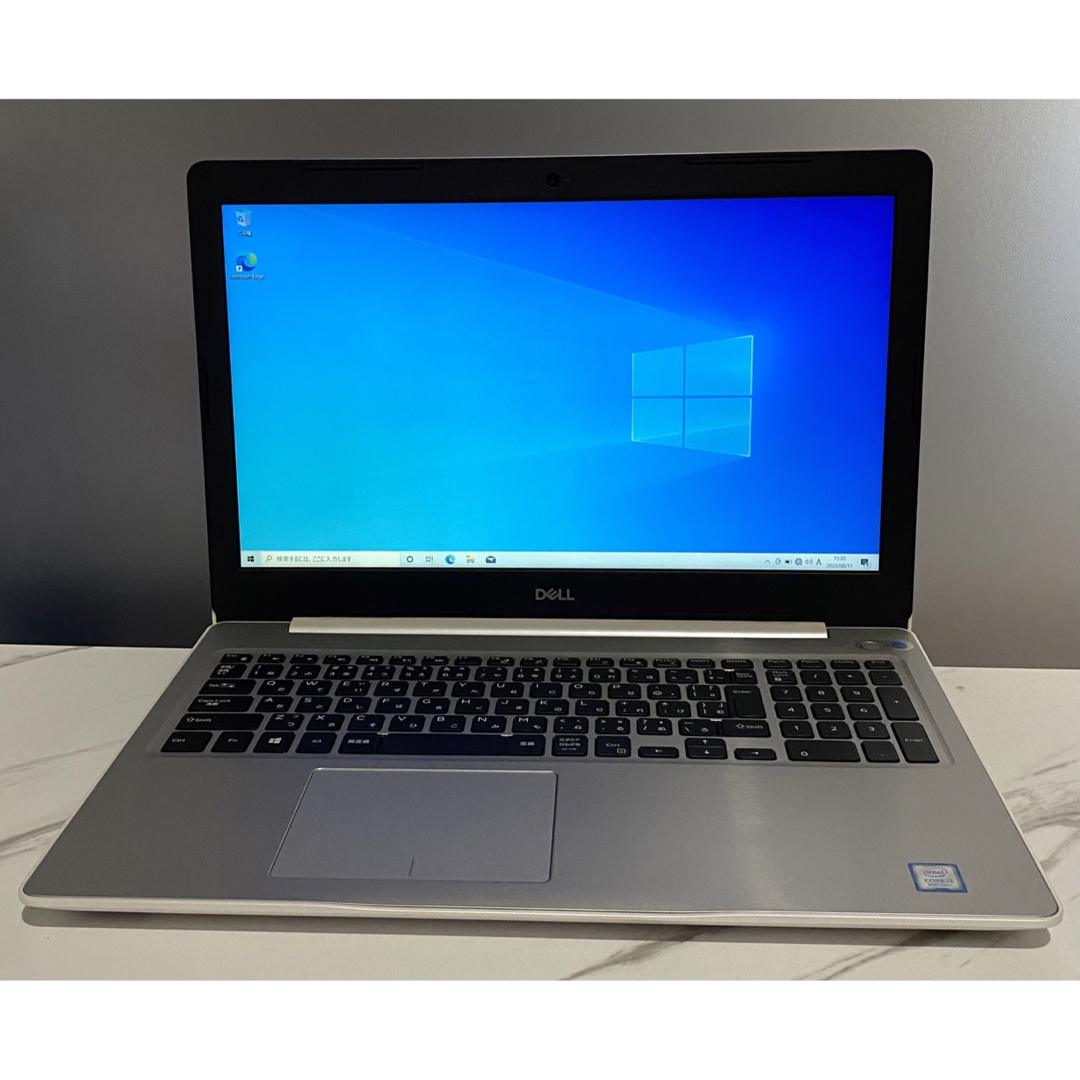 Dell Inspiron P75F i3-8130U 8GB 256GBSSDノートPC