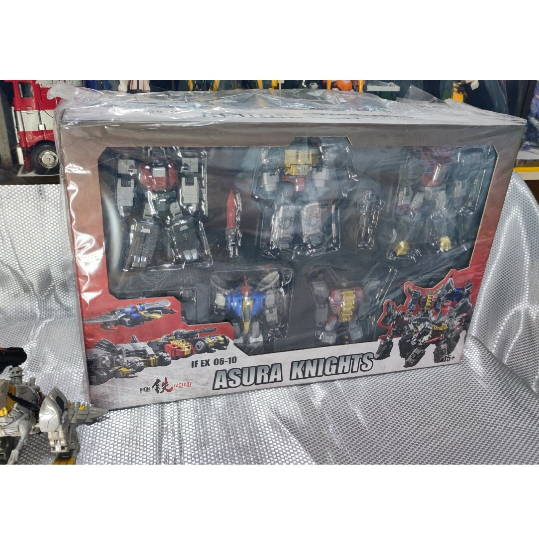 transformersトランスフォーマー 鉄工場 ASURA KNIGHTS 新品