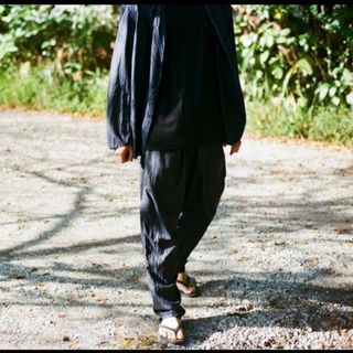 COMOLI - COMOLI 21ss シルクテーパードパンツ ネイビー 2の通販|ラクマ