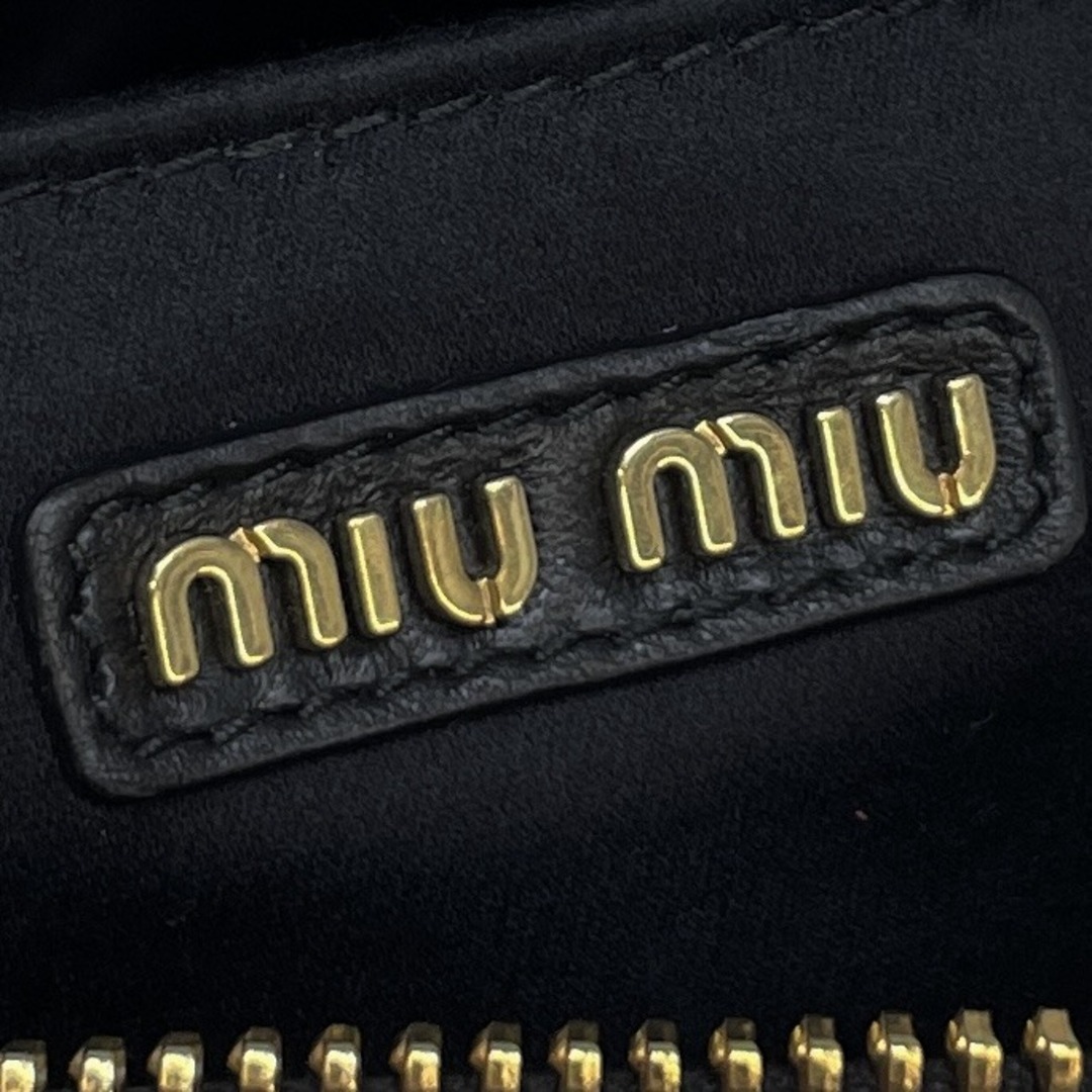 ミュウミュウmiumiu マテラッセ レザートップハンドルバッグになります