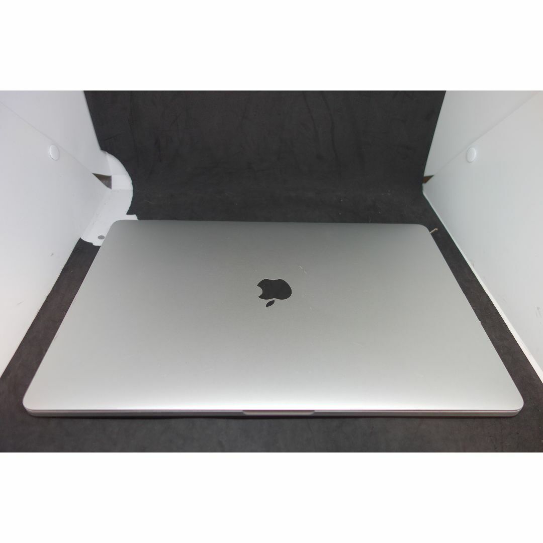 470) MacBook Pro 2017 15インチ/i7/16GB/512G