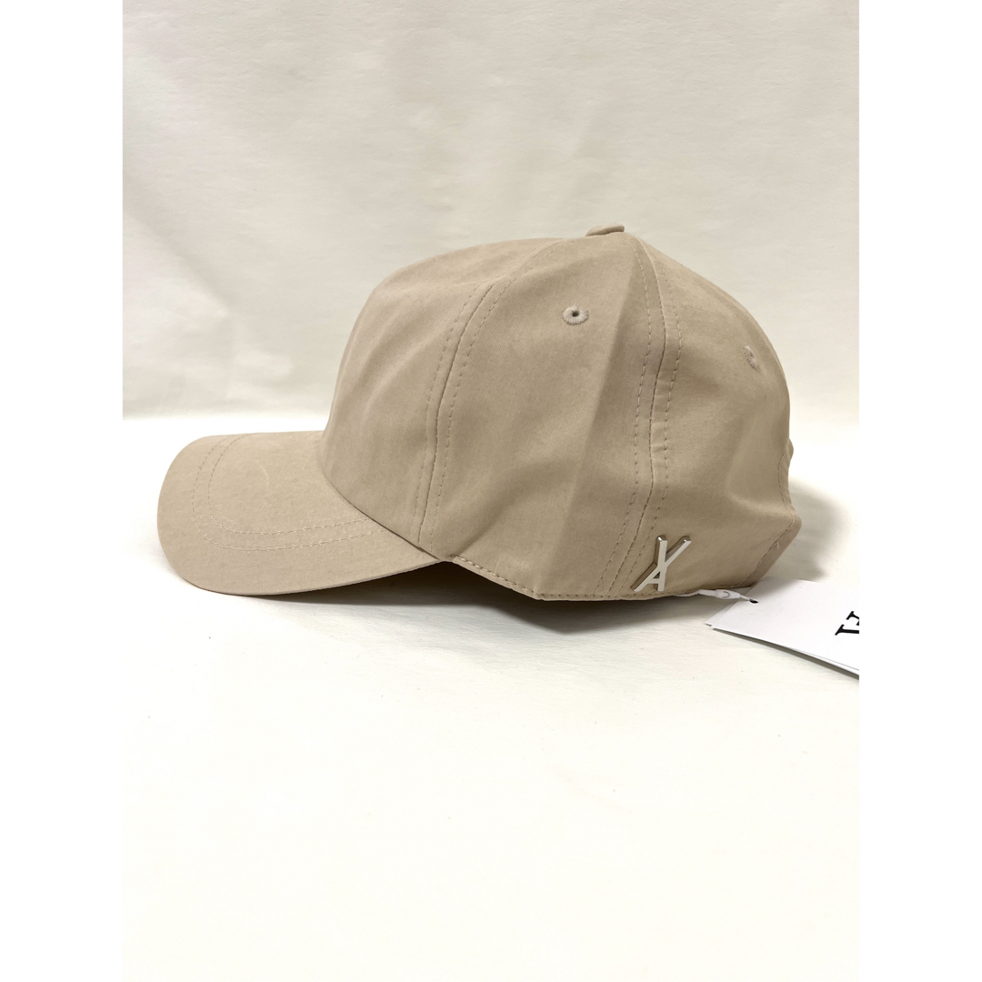 586  ベージュ  キャップ varzar バザール 韓国 シルバー レディースの帽子(キャップ)の商品写真