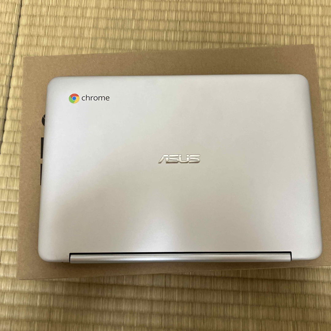 ASUS Chromebook Flip C101PA  スマホ/家電/カメラのPC/タブレット(ノートPC)の商品写真