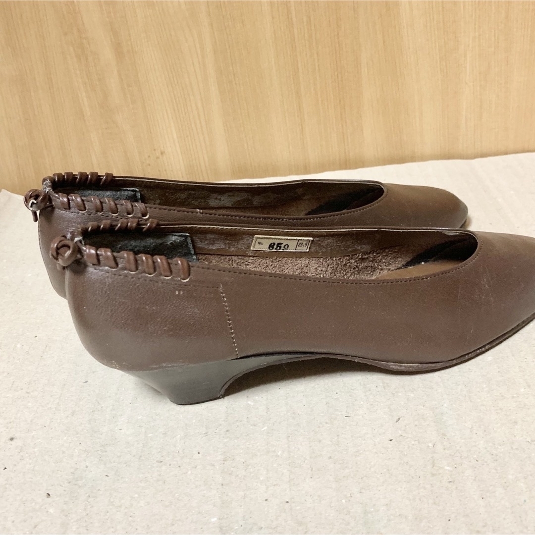 匿名配送　ダークブラウン　リアルレザーパンプス レディースの靴/シューズ(ハイヒール/パンプス)の商品写真