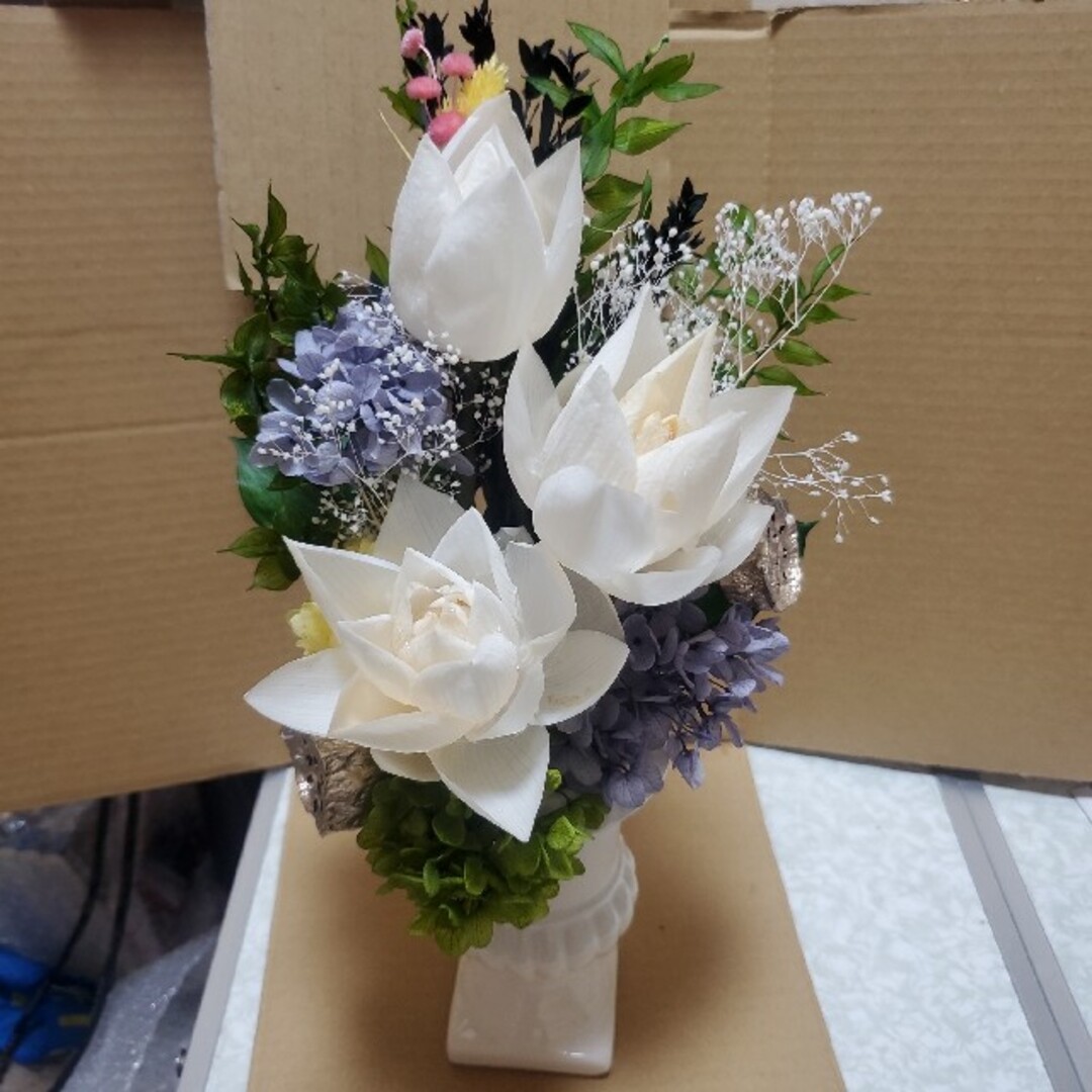 特選仏花 花瓶付き 大 蓮の花 (清らかな心) 造花無し 特選仏花 花瓶付き 大 蓮の花 (清らかな心) 造花無し