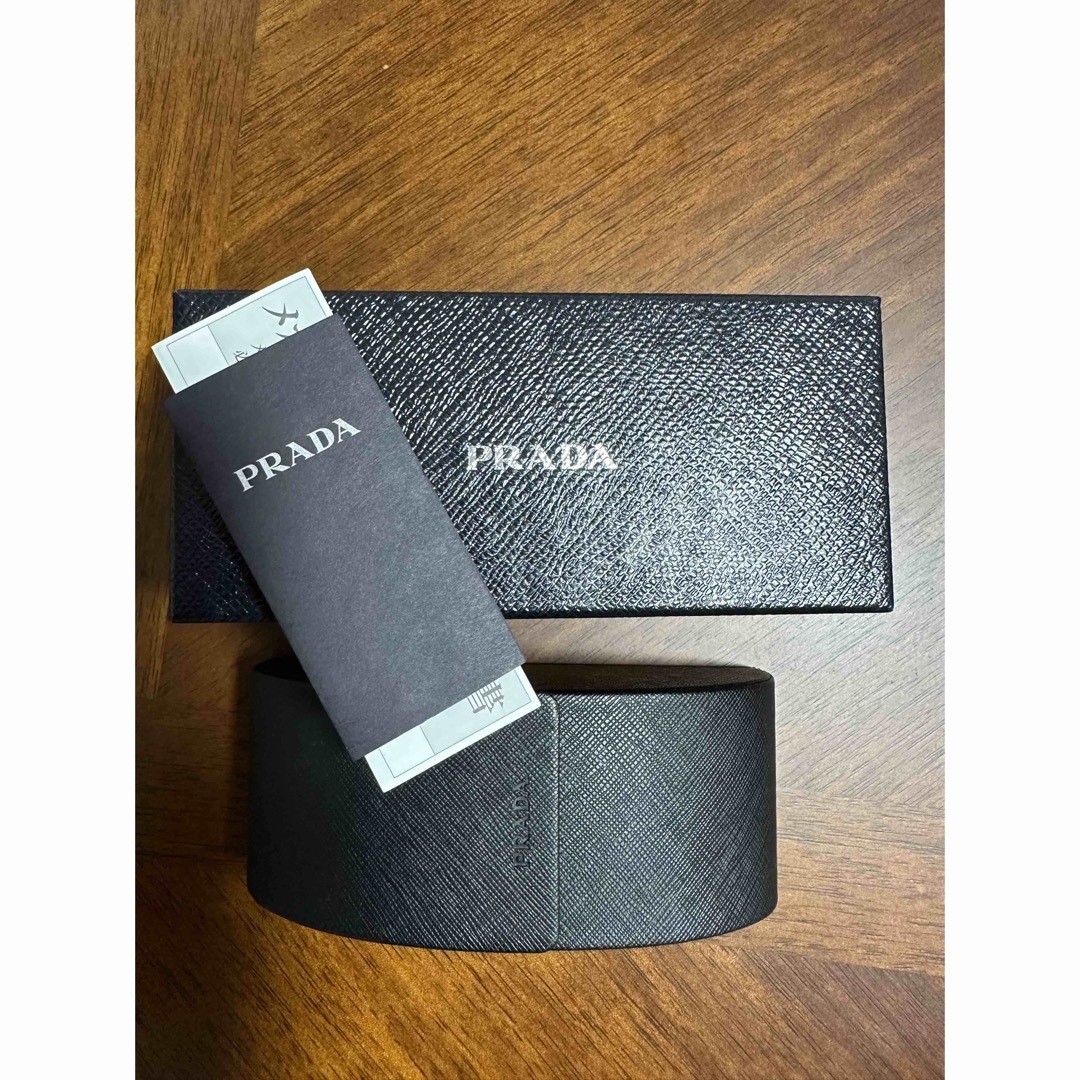 PRADA(プラダ)のちきん様専用　美品 PRADA サングラス レディースのファッション小物(サングラス/メガネ)の商品写真