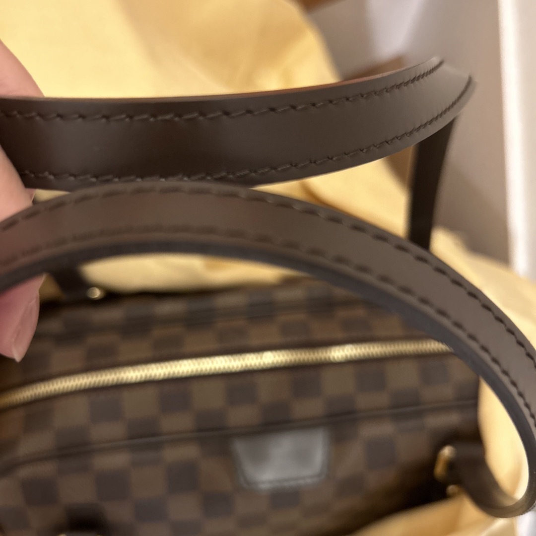 LOUIS VUITTON(ルイヴィトン)のヴィトン　リヴィントン　 レディースのバッグ(ハンドバッグ)の商品写真