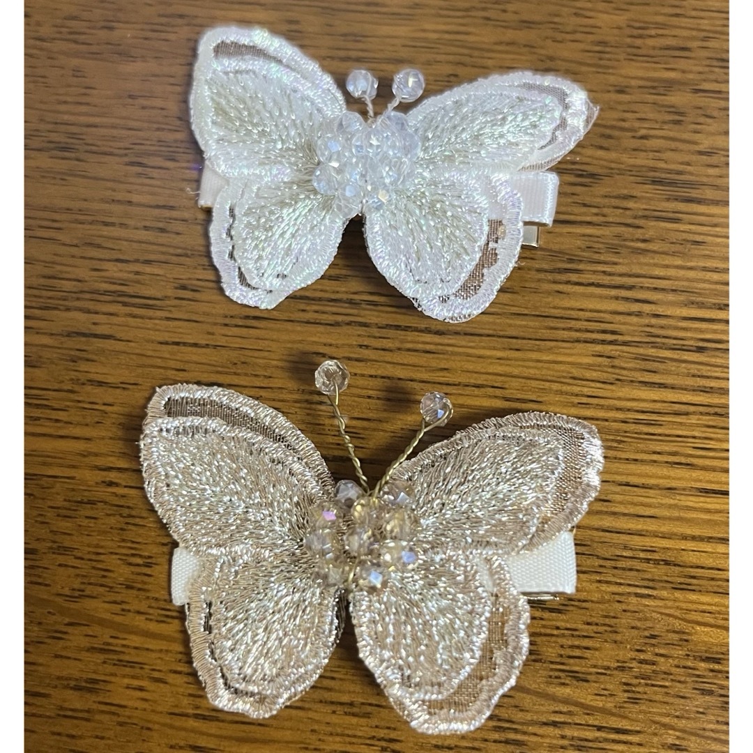 SPINNS(スピンズ)の蝶々　ヘアピン レディースのヘアアクセサリー(ヘアピン)の商品写真