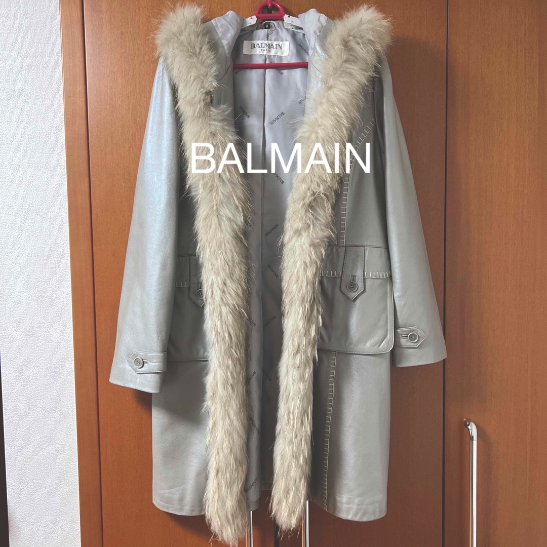 BALMAIN(バルマン)のBALMAIN ファーコート　レディース レディースのジャケット/アウター(ロングコート)の商品写真