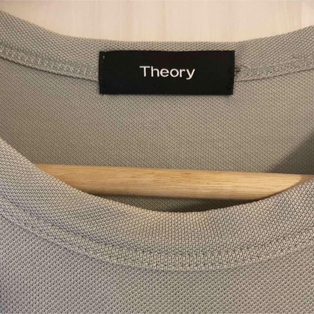 Theory セオリー Tシャツ ライトグリーンベージュ メンズ レディース
