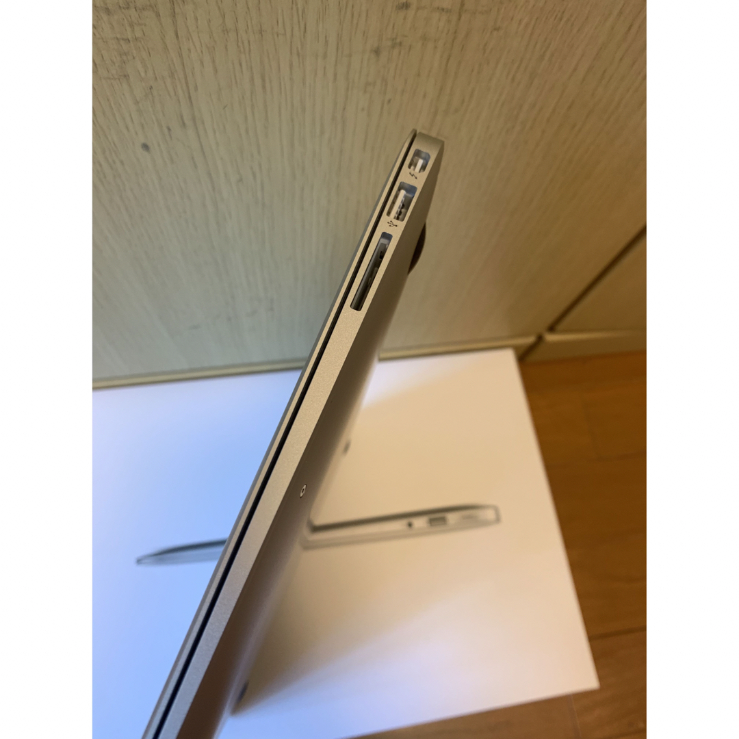 MacBook Air 2017 MQD32J/A 3