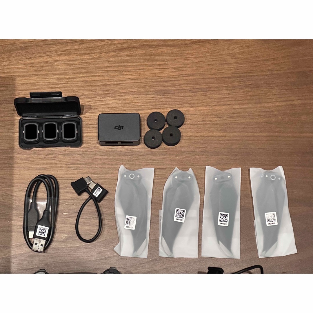【美品】DJI MAVIC AIR 2 フライモアコンボ 中古