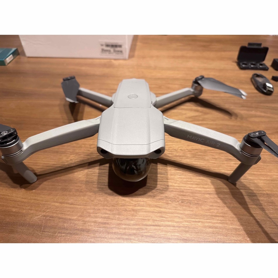 ブラック　超美品DJI MAVIC Air コンボ＋専用収納バッグ＋バッテリー