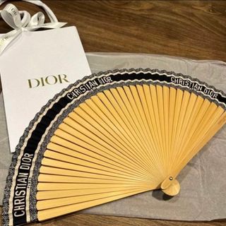 ディオール(Dior)の新品未使用クリスチャンディオール 店舗限定ノベルティ 扇子(その他)