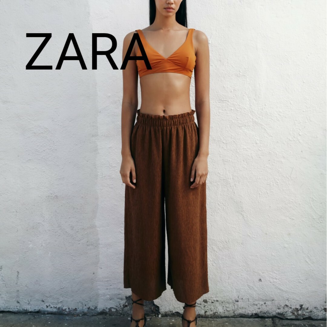 ZARA(ザラ)のZARA ザラ クリースエフェクトパンツ レディースのパンツ(カジュアルパンツ)の商品写真
