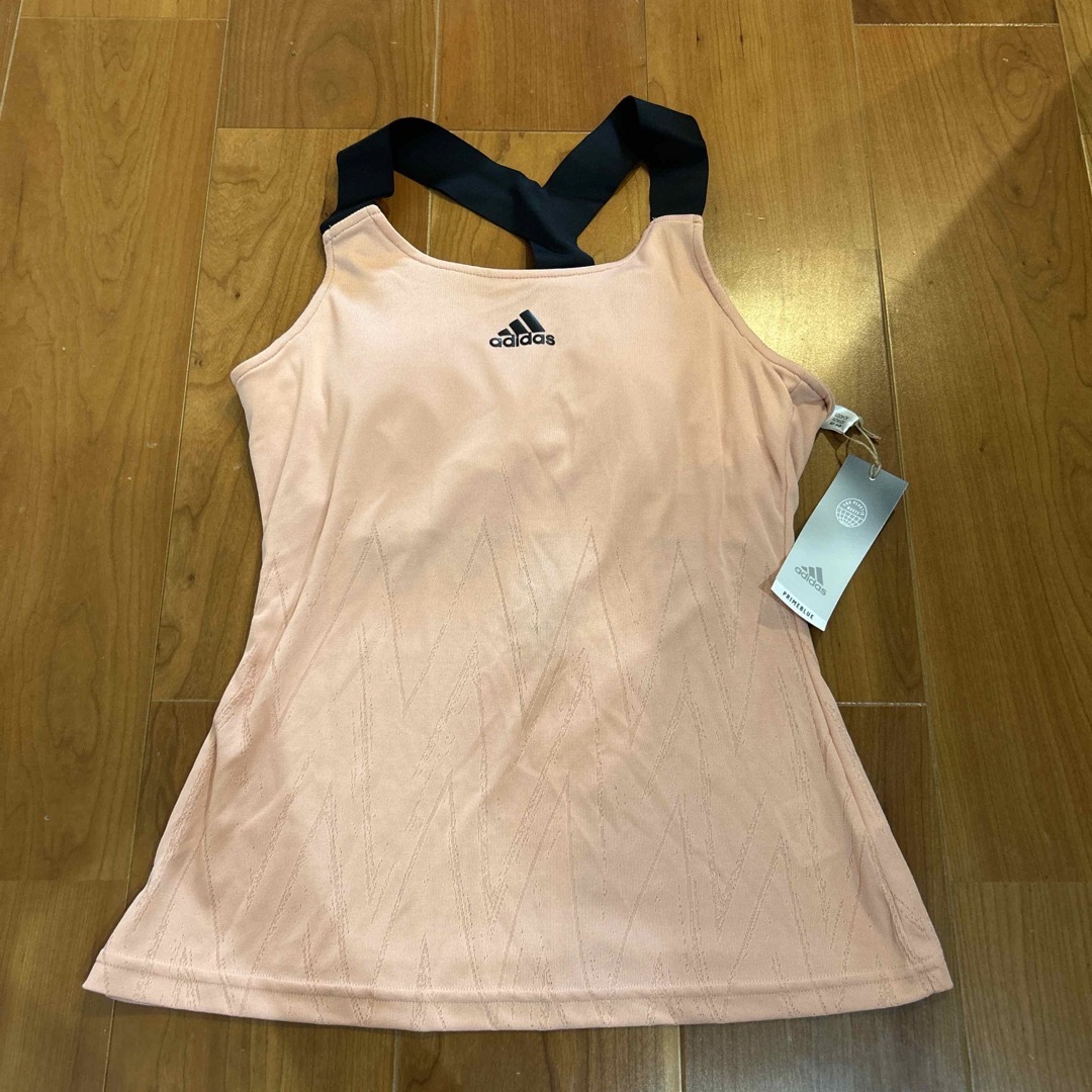 adidas(アディダス)の新品　アディダス　タンクトップ レディースのトップス(タンクトップ)の商品写真