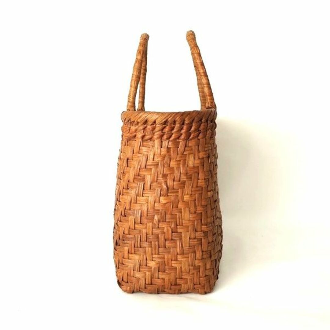 山葡萄 蔓 バック かご 籠 巾着 網代編み 職人の手作り 中布と内 山葡萄 蔓 バック かご 籠 巾着 網代編み 職人の手作り 中布と内