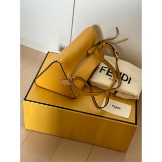 フェンディ(FENDI)のFENDI フェンディ 3way TRIANGLE BAG (ショルダーバッグ)