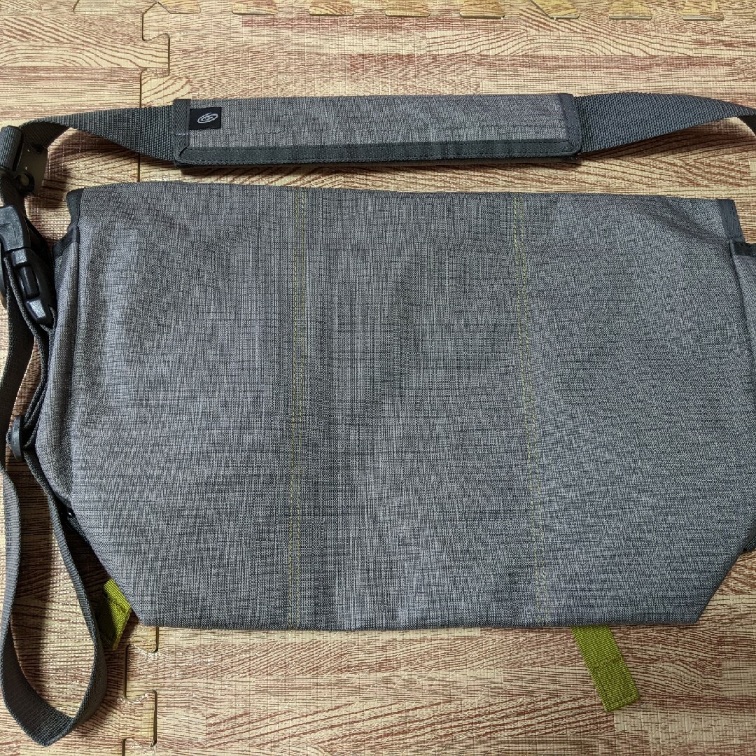 TIMBUK2(ティンバックツー)のTimbuk2クラシックメッセンジャーバッグMサイズ メンズのバッグ(ショルダーバッグ)の商品写真