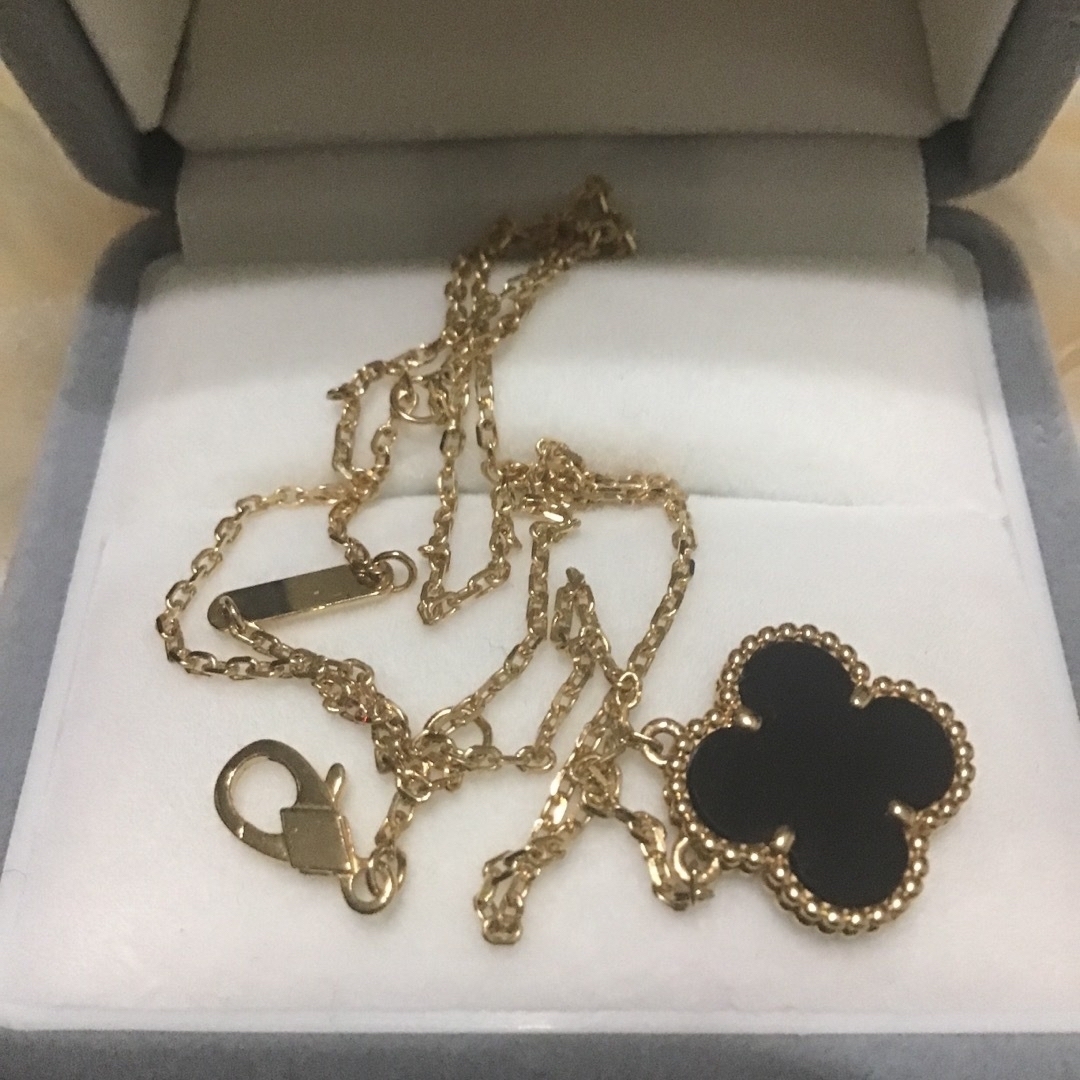 Van Cleef & Arpels(ヴァンクリーフアンドアーペル)のvan Cleef&arpls ネックレス　新品未使用　yukl様、専用ページ レディースのアクセサリー(ネックレス)の商品写真