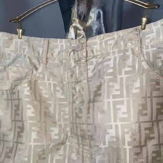 希少品 ✳︎ FENDI FF柄 立体ズッカ柄 サテン ミニスカート - ミニスカート